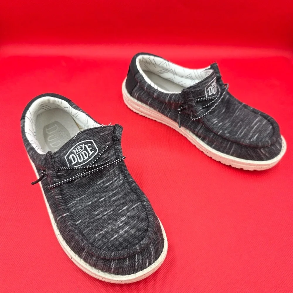 Hey Dude Wally Youth Stretch Black White Size YT4 Summer Comfort